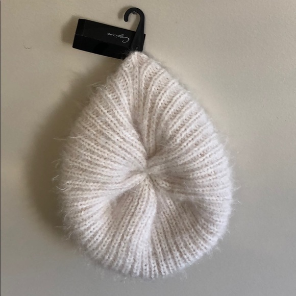 Cejon Accessories - Ivory Hat Cejon Accessories - Ivory Hat